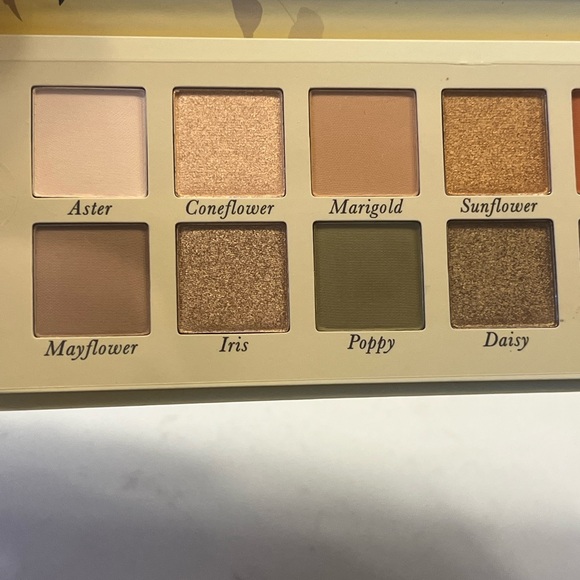 Laura Geller Seasonless Staples eyeshadows - Picture 4 of 5